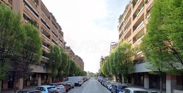 appartamento in vendita a Milano in zona Adriano