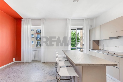 appartamento in vendita a Milano in zona Vigentino