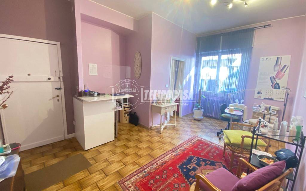 appartamento in vendita a Milano in zona Barona