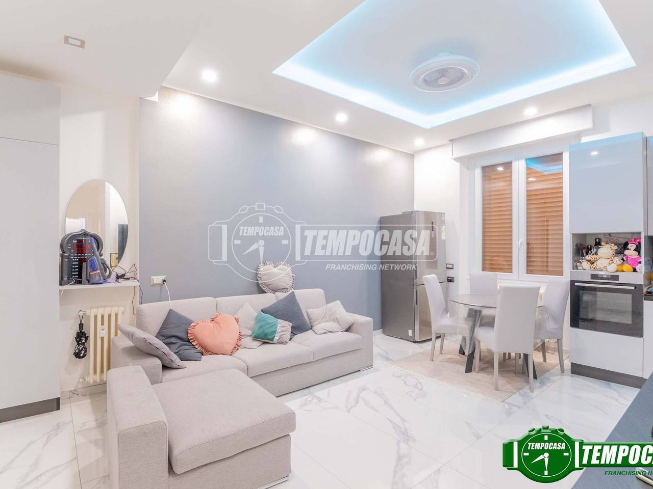 appartamento in vendita a Milano in zona Segnano