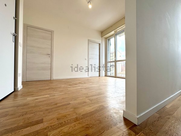 appartamento in vendita a Milano in zona Famagosta