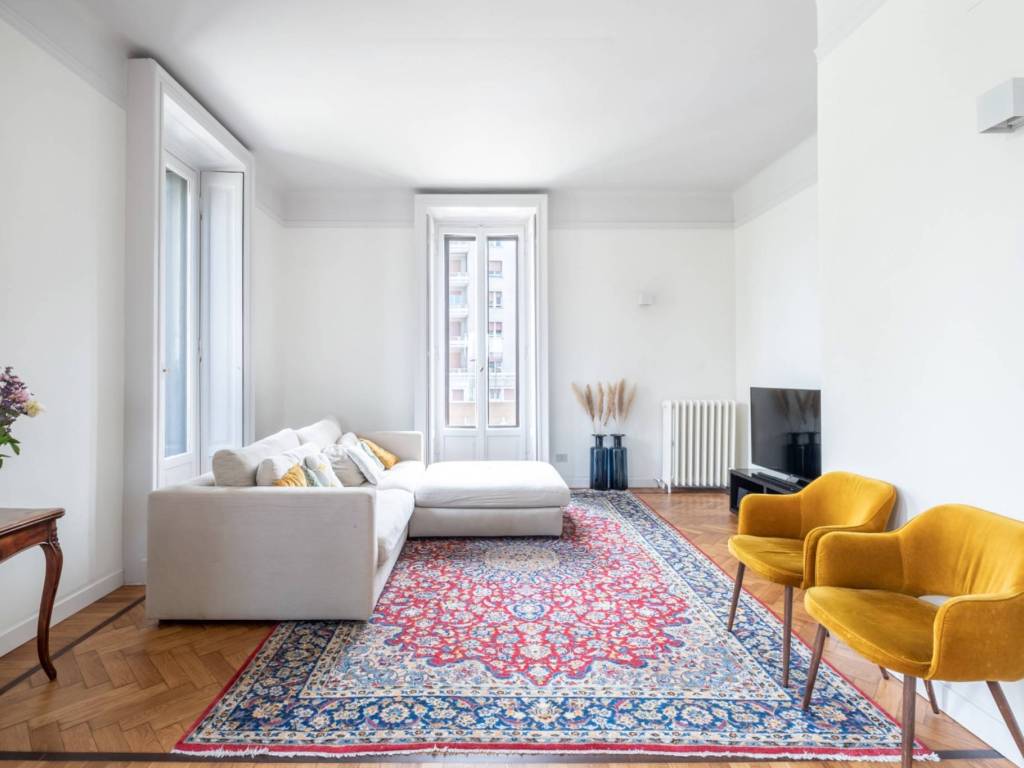 appartamento in vendita a Milano in zona Bocconi