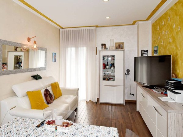 appartamento in vendita a Milano in zona Barona