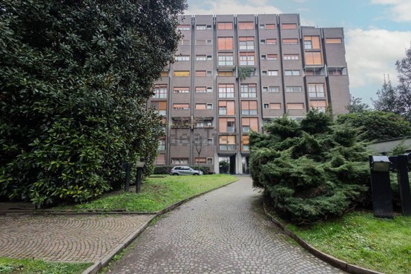 appartamento in vendita a Milano in zona Stadera