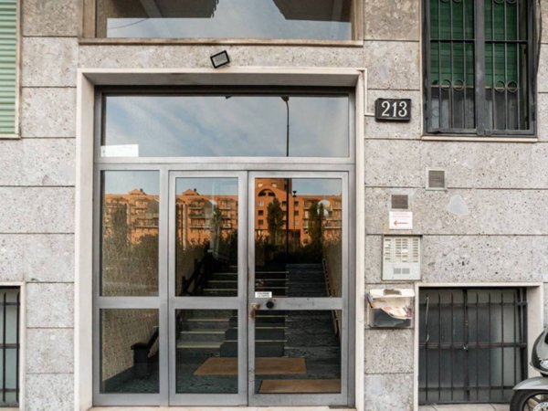 appartamento in vendita a Milano in zona Adriano