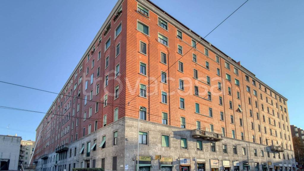 appartamento in vendita a Milano in zona Loreto