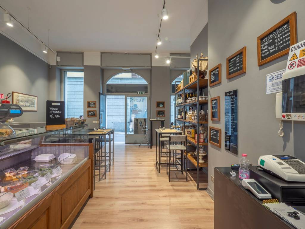 negozio in vendita a Milano in zona Centro Storico