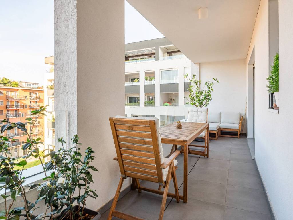 appartamento in vendita a Milano in zona Porta Vittoria