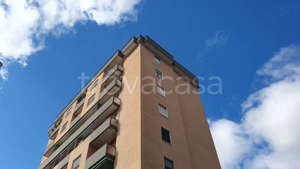 appartamento in vendita a Milano in zona Forze Armate