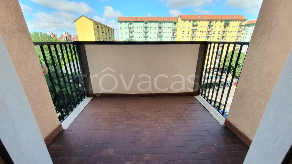 appartamento in vendita a Milano in zona Forze Armate