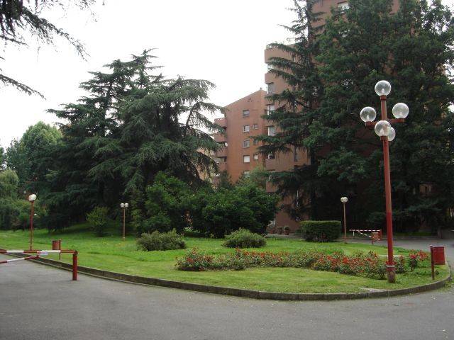 appartamento in vendita a Milano in zona Baggio