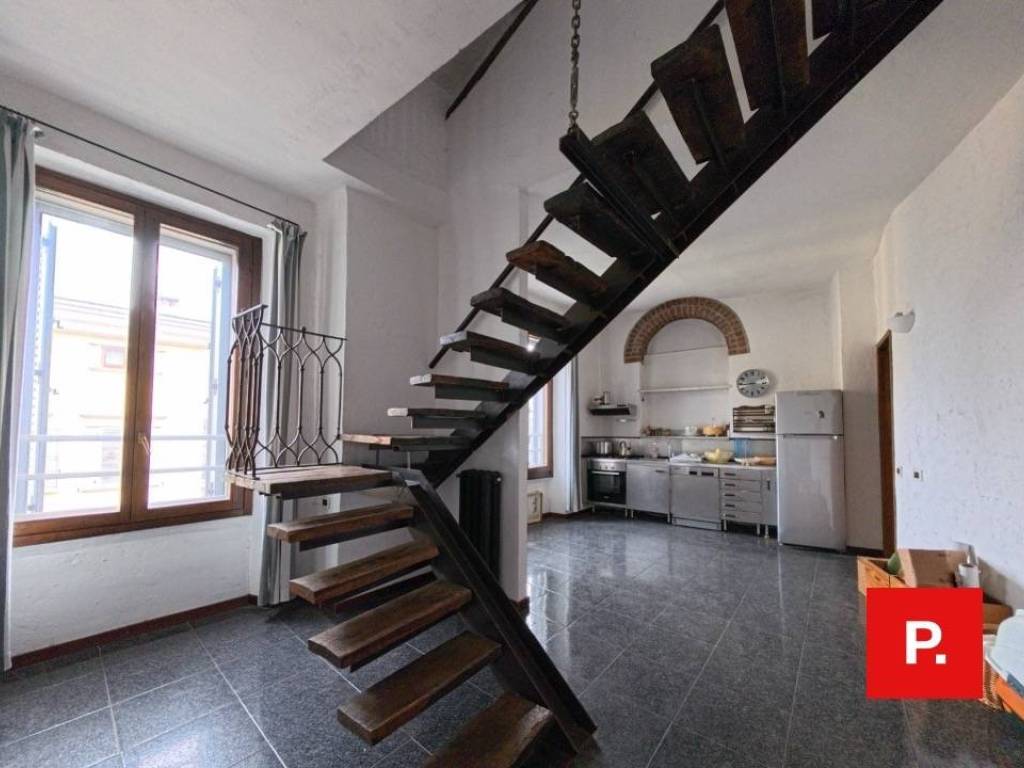 appartamento in vendita a Milano in zona Piazzale Lodi