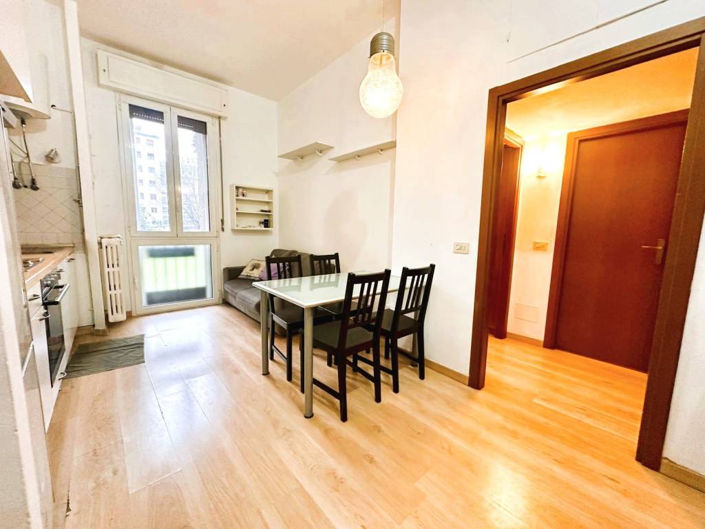appartamento in vendita a Milano in zona Città Studi