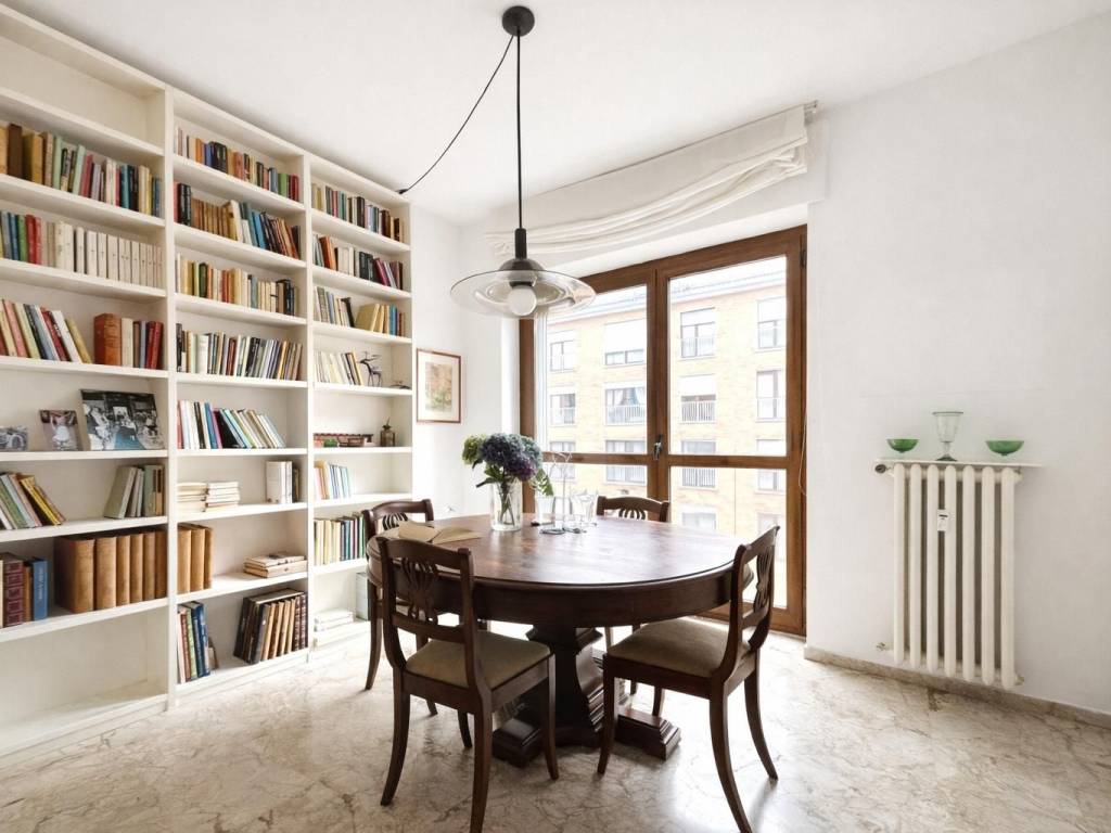 appartamento in vendita a Milano in zona Solari