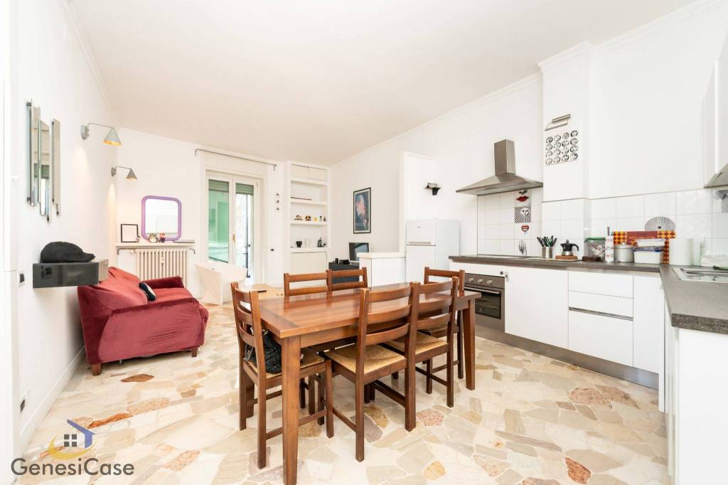 appartamento in vendita a Milano in zona Piazzale Lodi