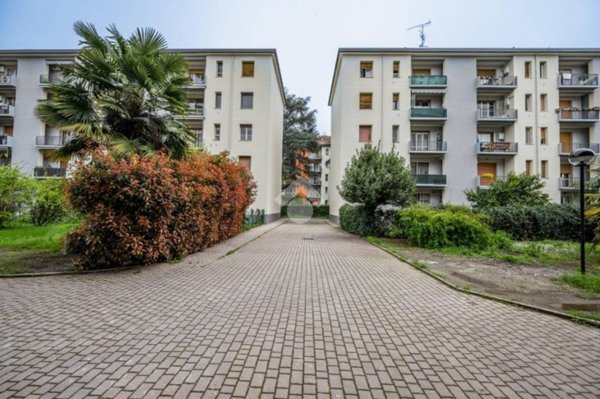 appartamento in vendita a Milano in zona Corvetto