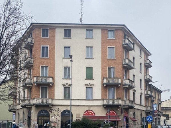 appartamento in vendita a Milano in zona Barona