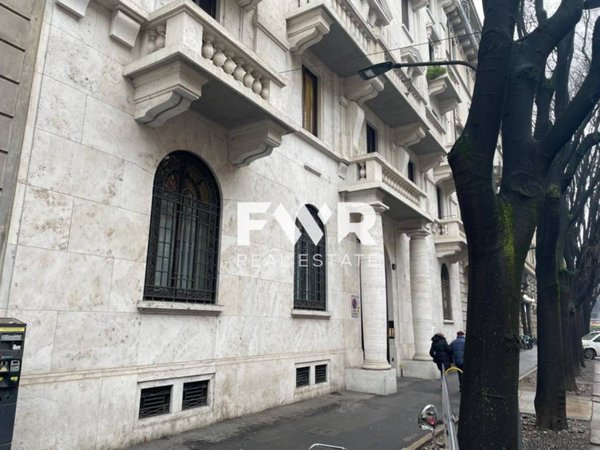 appartamento in vendita a Milano in zona Cadorna