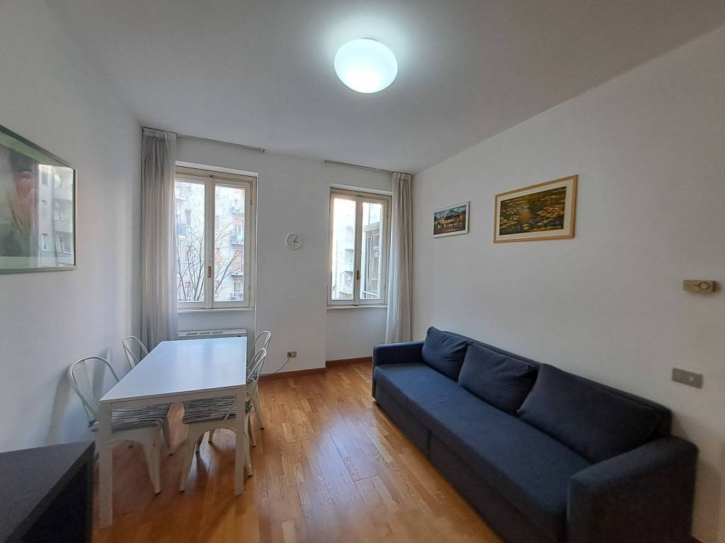 appartamento in vendita a Milano in zona Centro Direzionale