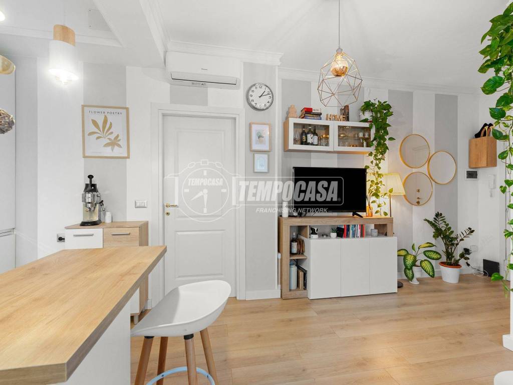 appartamento in vendita a Milano in zona Porta Vittoria