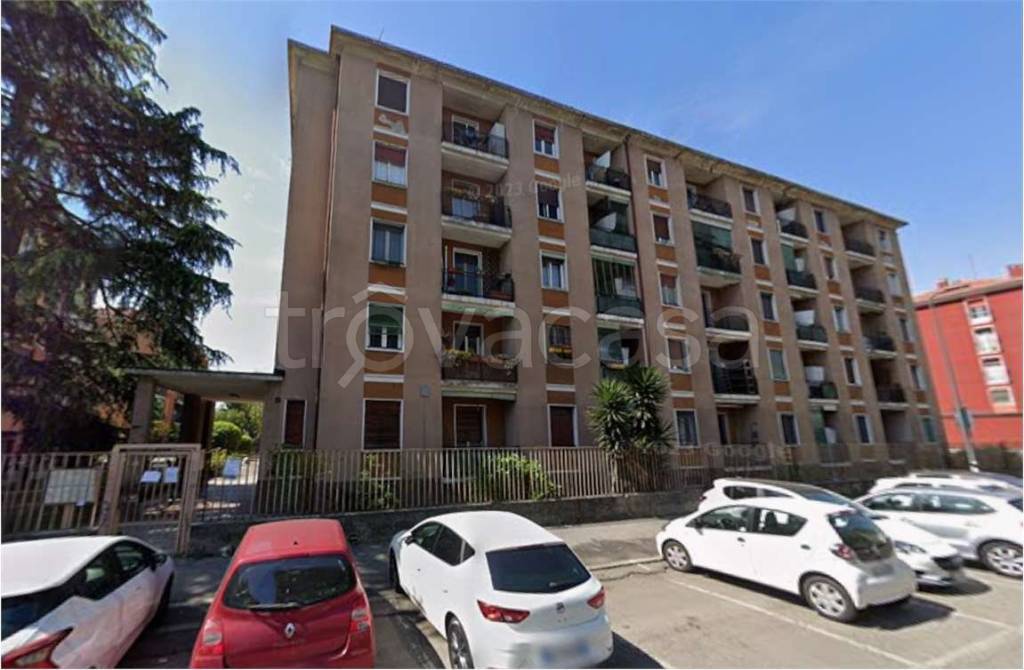 appartamento in vendita a Milano in zona Crescenzago