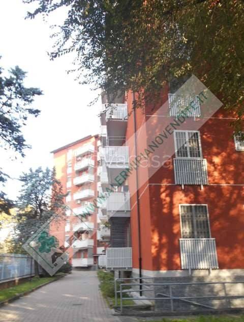 appartamento in vendita a Milano in zona Comasina