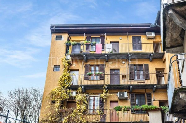 appartamento in vendita a Milano in zona Sant'Ambrogio