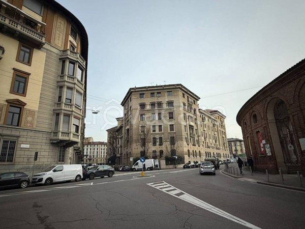 appartamento in vendita a Milano in zona Guastalla
