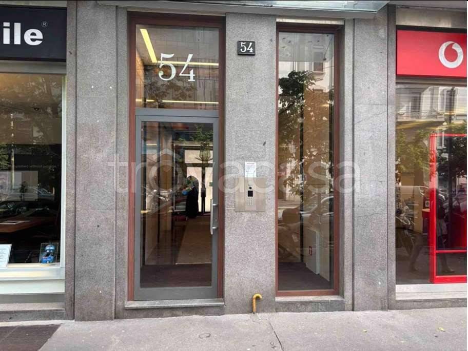 appartamento in vendita a Milano in zona Guastalla