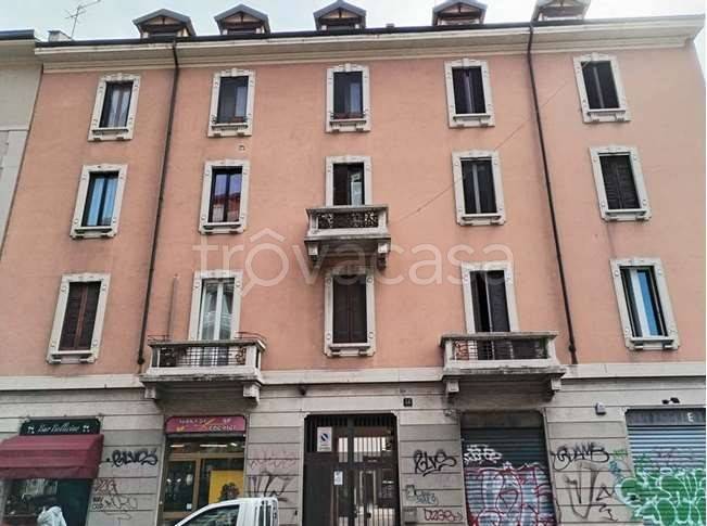 appartamento in vendita a Milano in zona Segnano