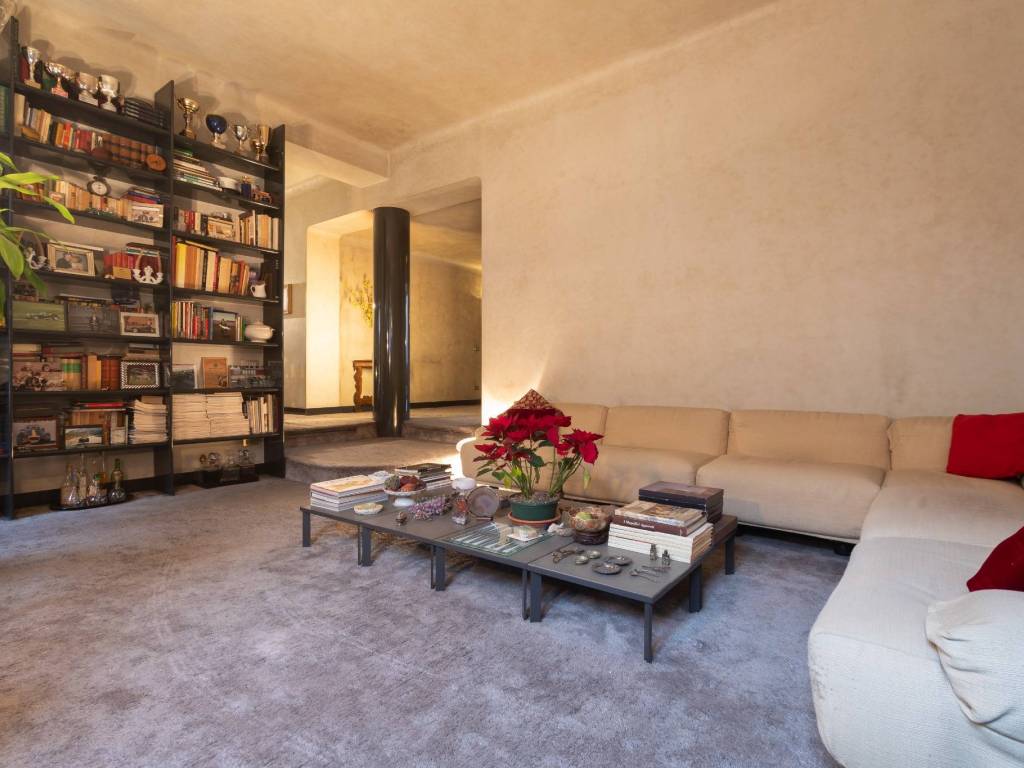 appartamento in vendita a Milano in zona Il Portello