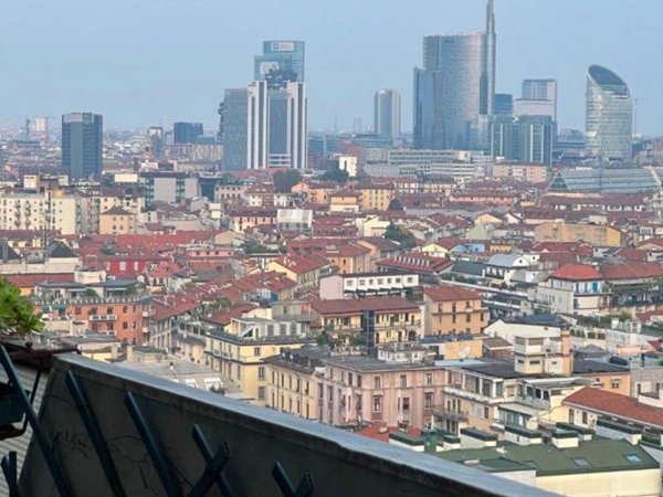 appartamento in vendita a Milano in zona Sempione
