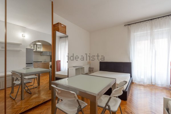 appartamento in vendita a Milano in zona Vigentino