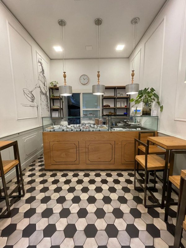 locale di sgombero in vendita a Milano in zona Cinque Giornate