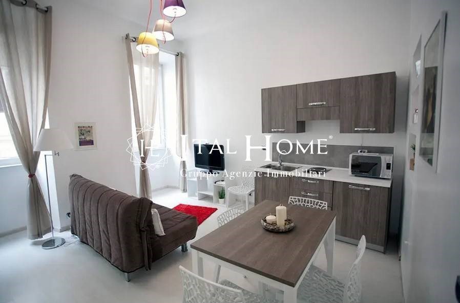 appartamento in vendita a Milano in zona Sempione