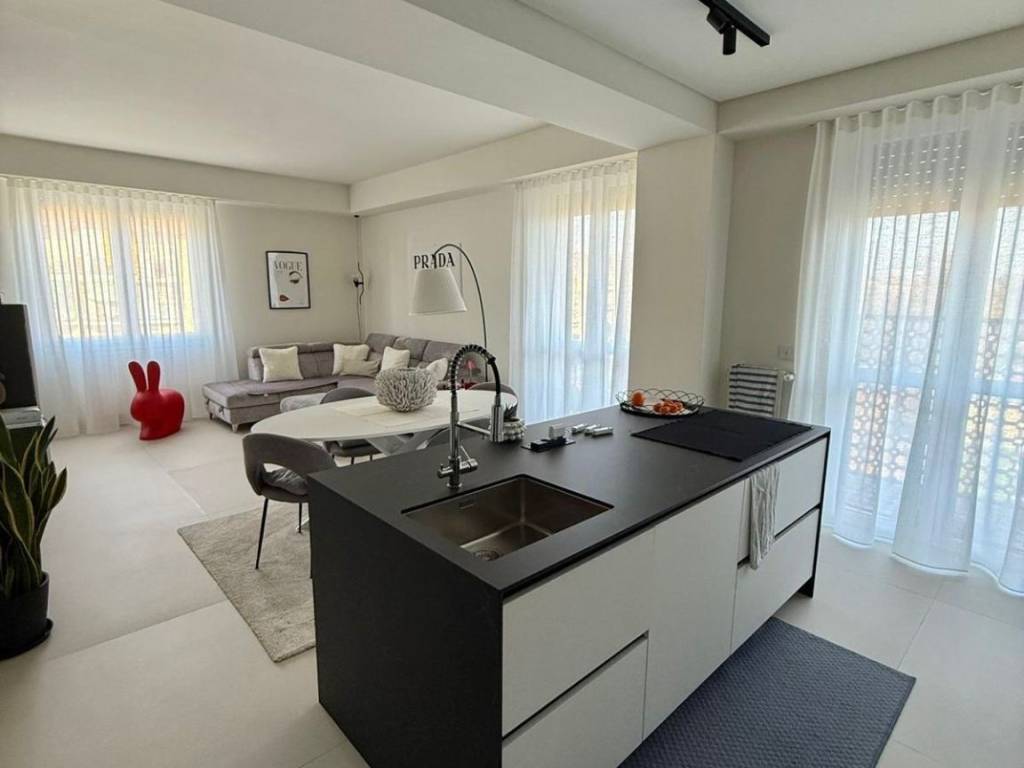 appartamento in vendita a Milano in zona Forlanini