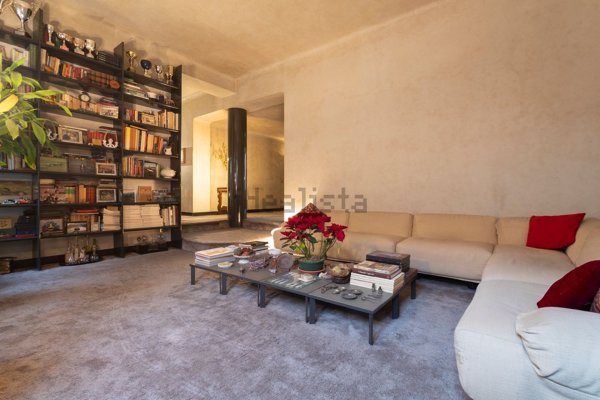 appartamento in vendita a Milano in zona Il Portello