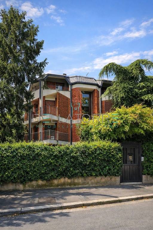 casa indipendente in vendita a Milano in zona San Siro