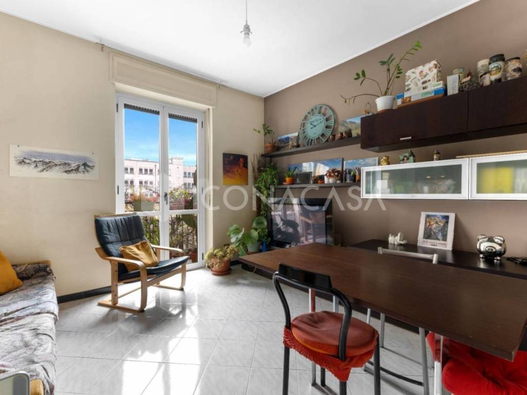 appartamento in vendita a Milano in zona Città Studi