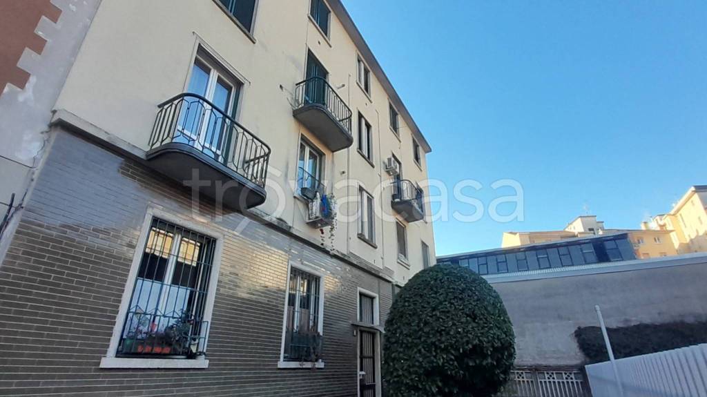 appartamento in vendita a Milano in zona Bovisa