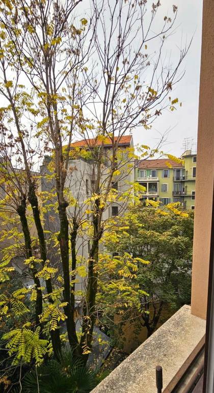 appartamento in vendita a Milano in zona Sempione