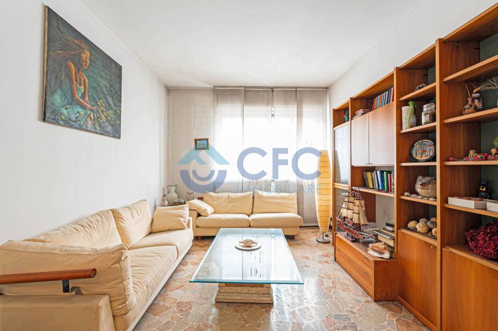 appartamento in vendita a Milano in zona Loreto