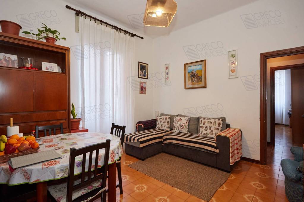 appartamento in vendita a Milano in zona Cascina dei Pomi