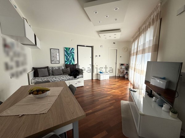 appartamento in vendita a Milano in zona Vigentino