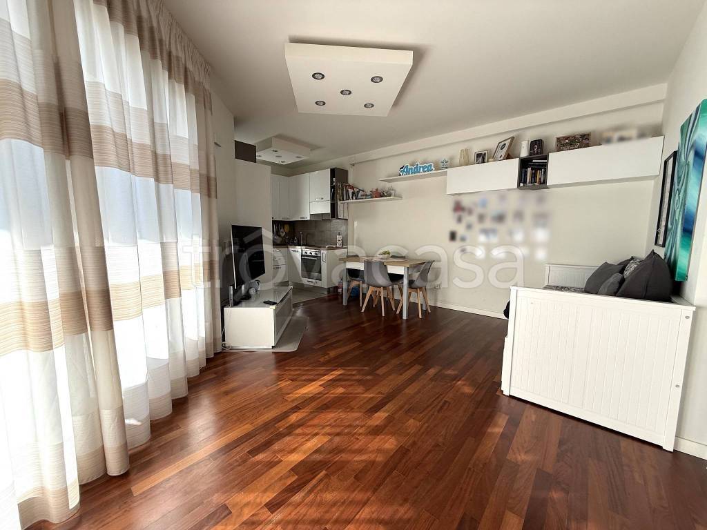 appartamento in vendita a Milano in zona Vigentino