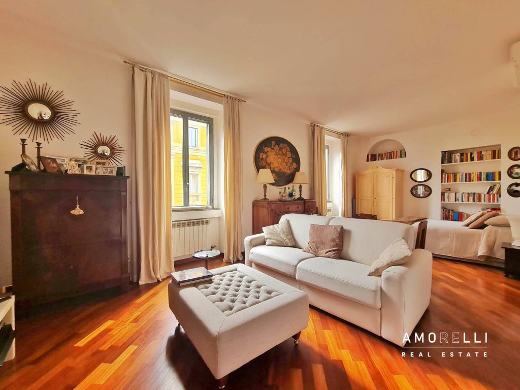 appartamento in vendita a Milano in zona Sempione