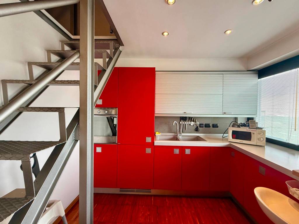 appartamento in vendita a Milano in zona Corvetto