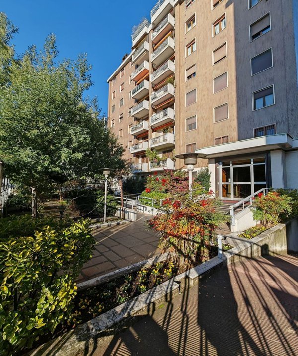 appartamento in vendita a Milano in zona Il Portello