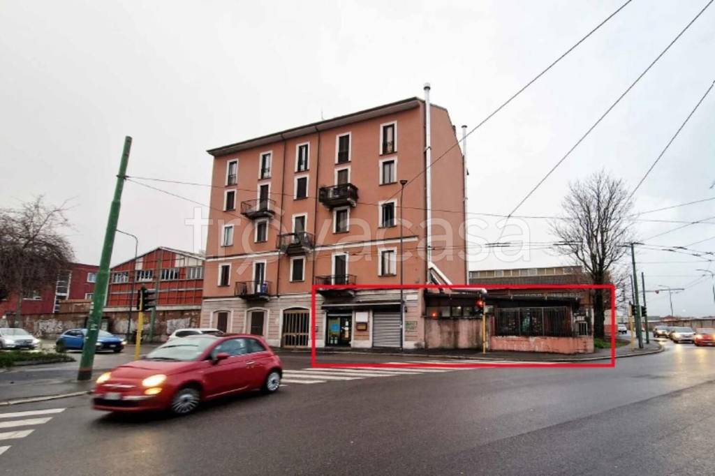 negozio in vendita a Milano in zona Bovisa
