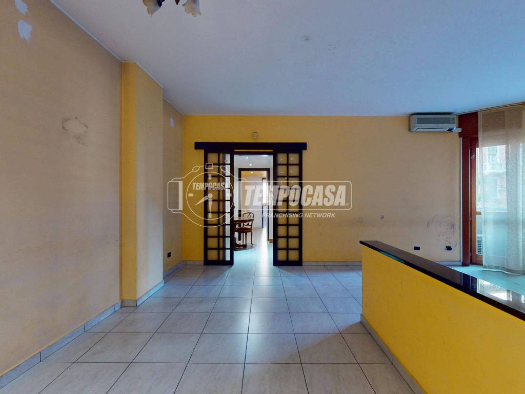 appartamento in vendita a Milano in zona Cagnola